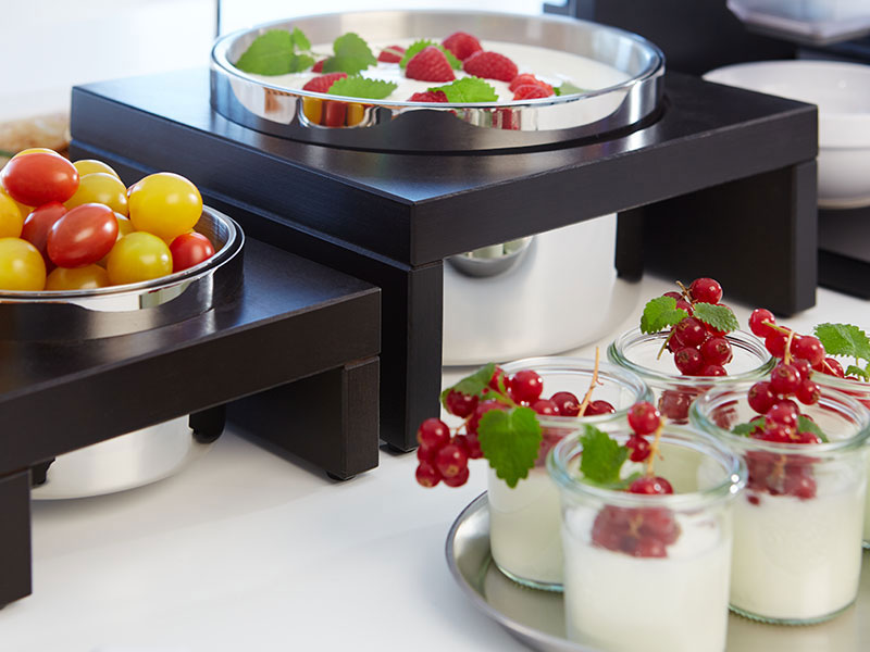 Serving dishes : Swan Cordless Heated Lazy Susan, Buffet