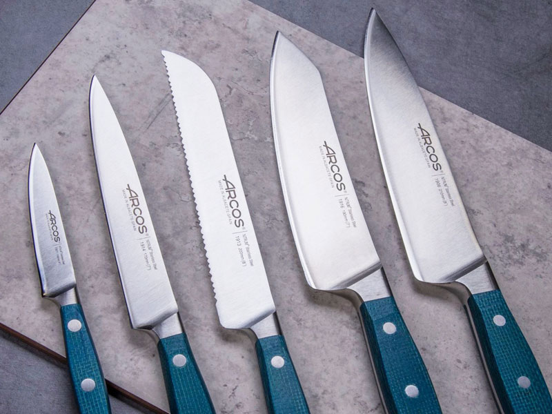 Venta de cuchillos profesionales japoneses de Arcos. Juego completo