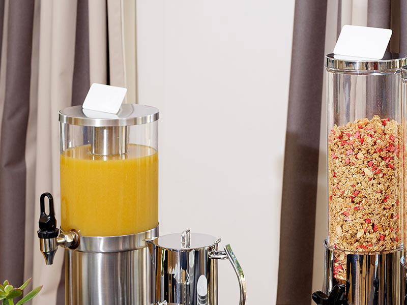 Etiqueta de porcelana Evento