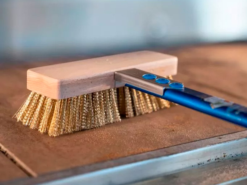 Cepillo para hornos eléctricos