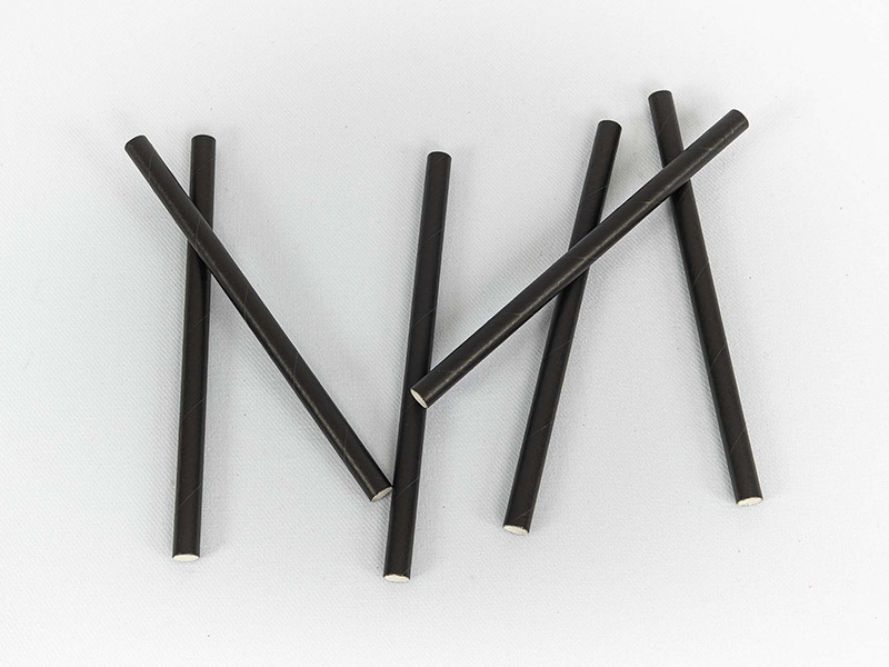 Caña de papel negra