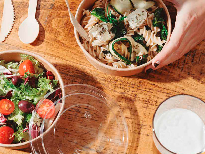 Ensaladera kraft con tapa