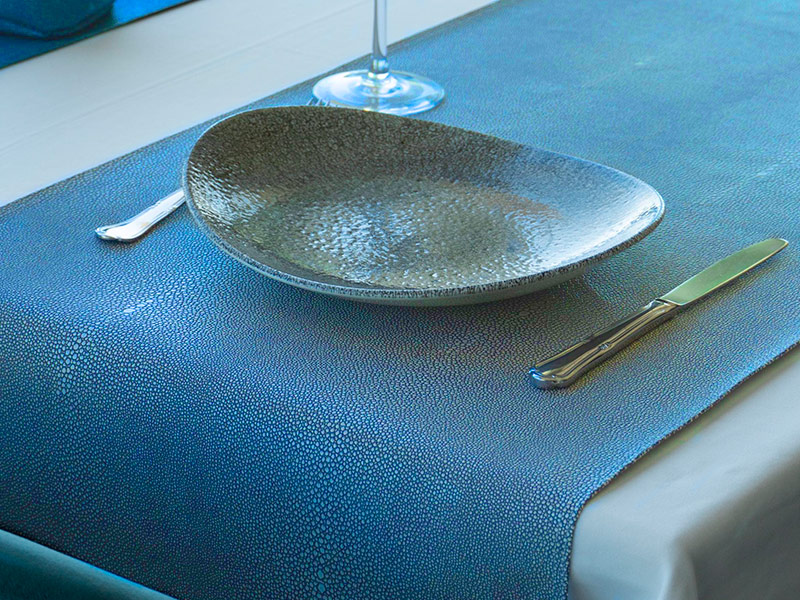 Camino de mesa Cobra