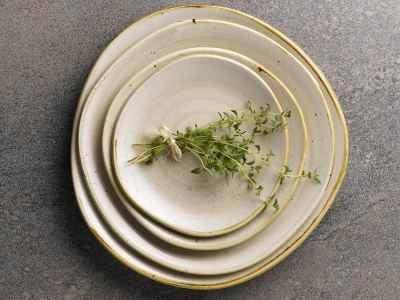 Stonecast Nutmeg Cream
