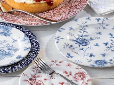 Vintage Prints Rose Chintz Prague