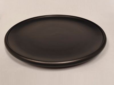 Plato redondo negro
