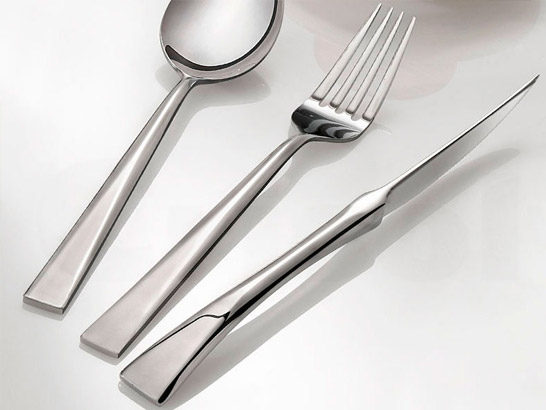 Serie <a href='/catalogo/cuberteria/cuberteria_de_mesa/ambiente/334.html'>Ambiente</a>, diseño minimalista.